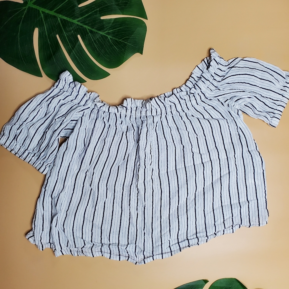 BERSHKA Off Shoulder Top